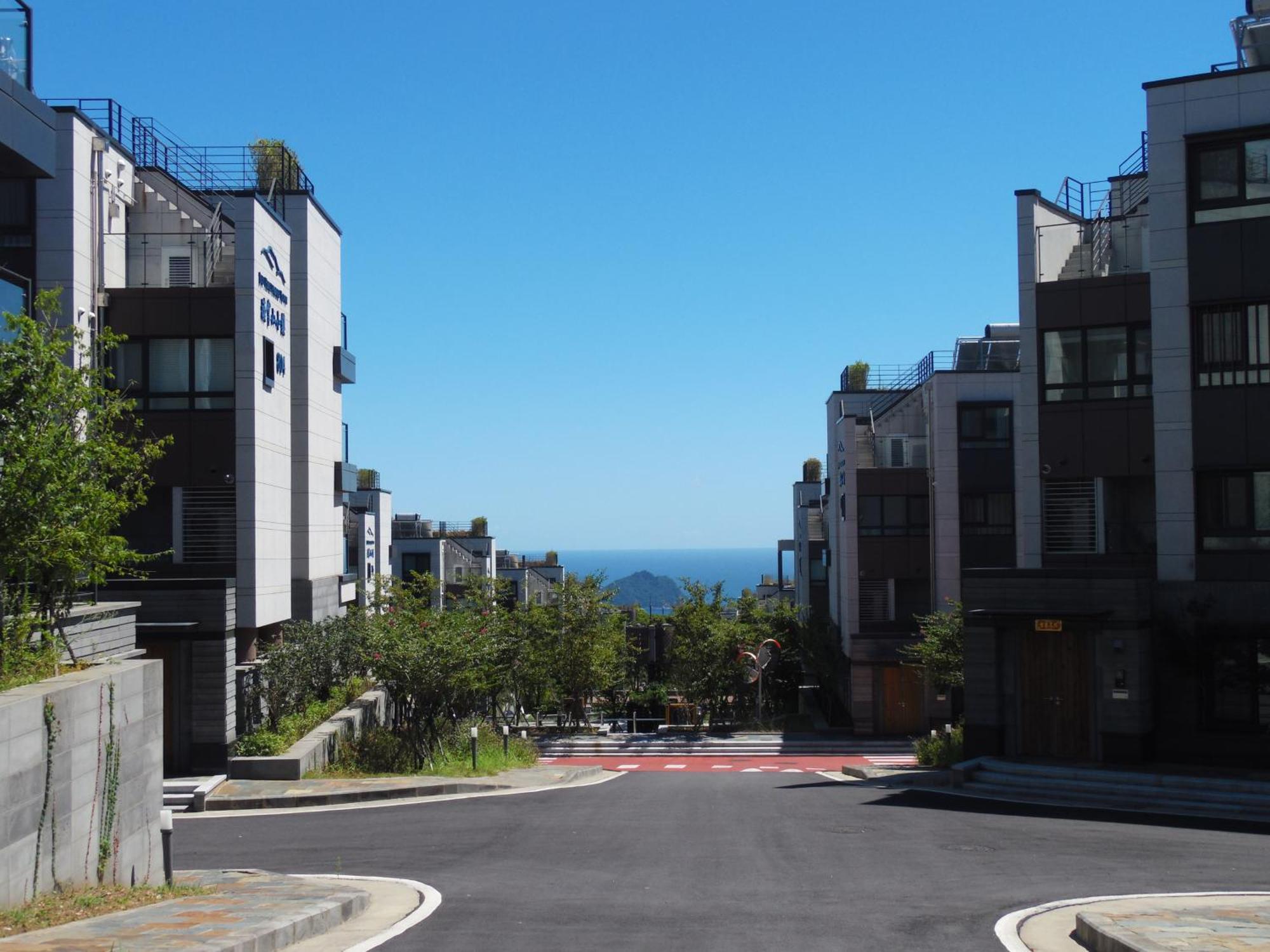 Healthcare Town Resort Seogwipo Exterior photo